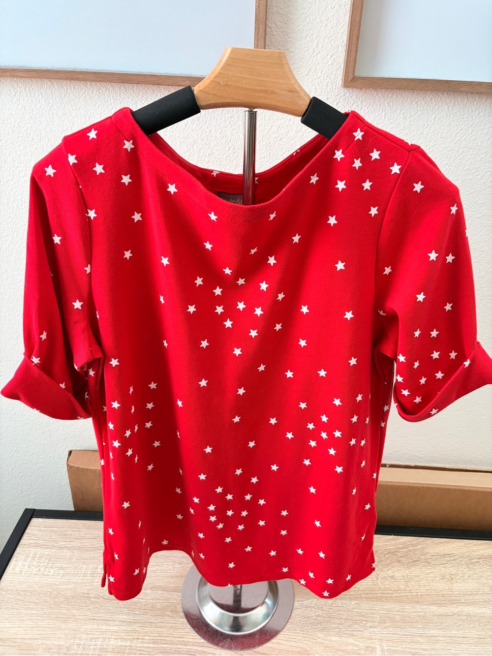 Style & Co. Red Star-Print Blouse with Cuffed Sleeve - L